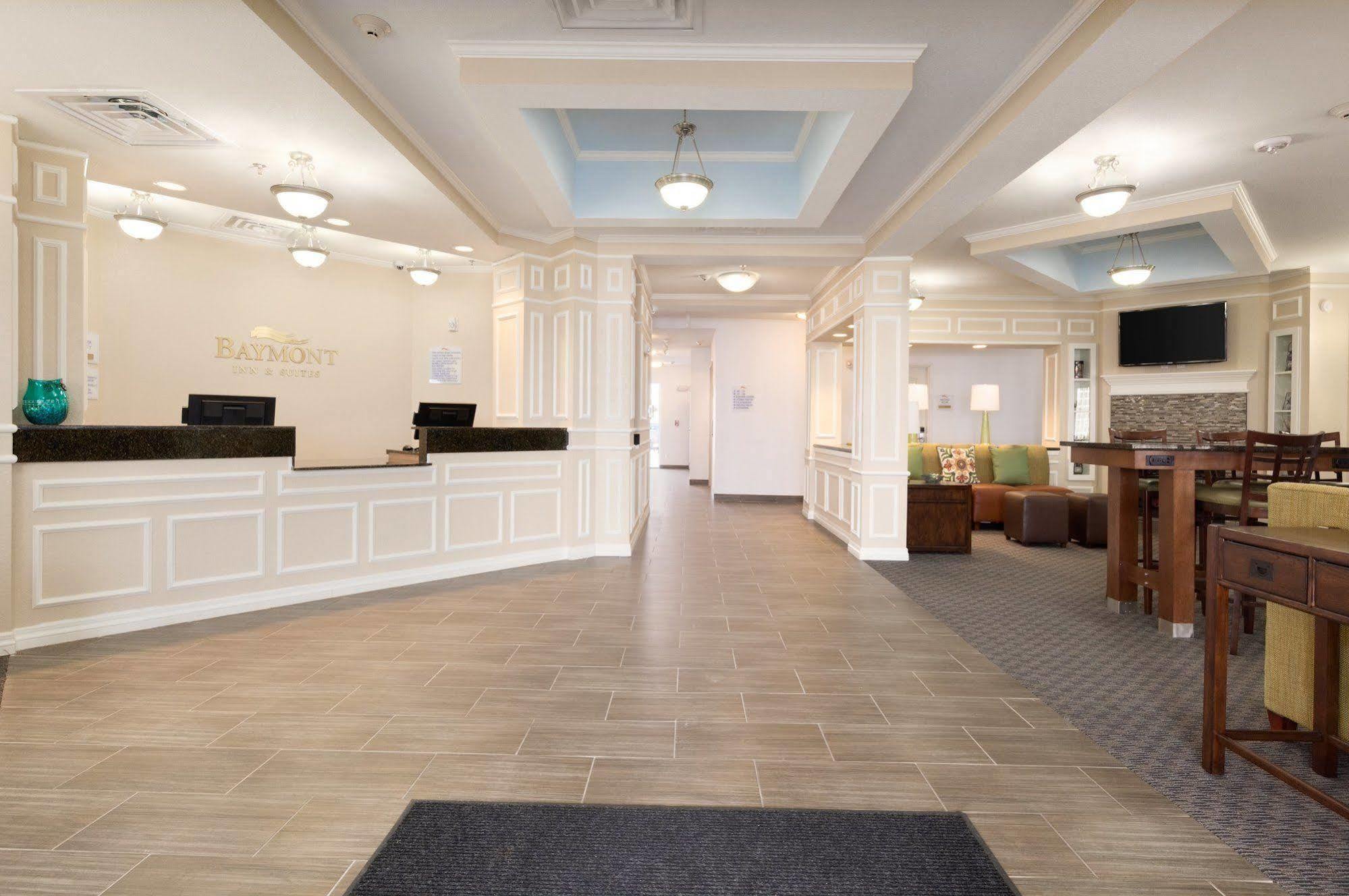 Baymont Inn & Suites By Wyndham Odessa Exterior foto