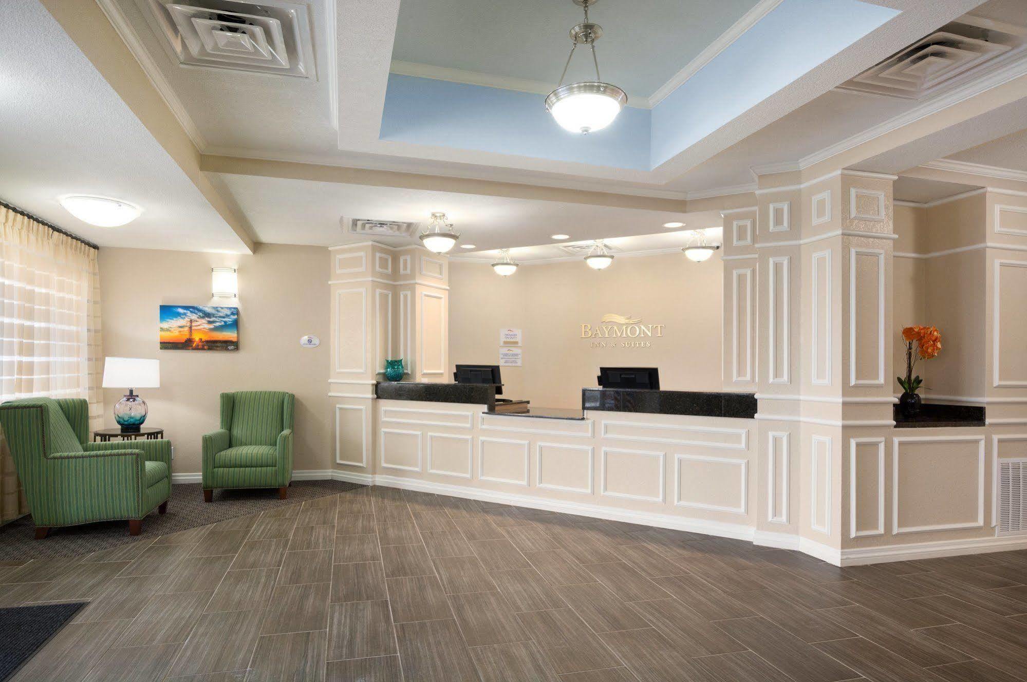 Baymont Inn & Suites By Wyndham Odessa Exterior foto